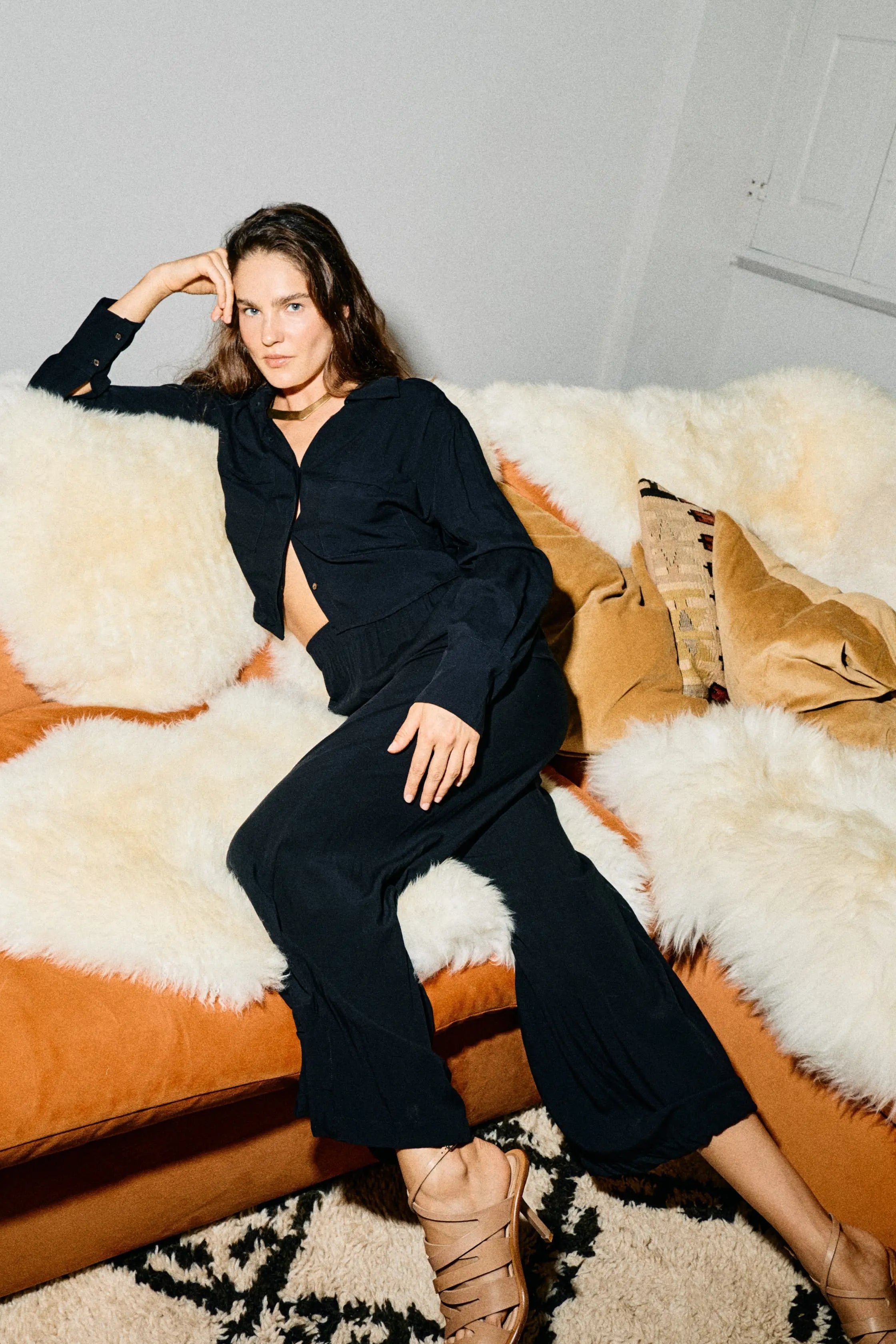 The Cleo Crop in Black